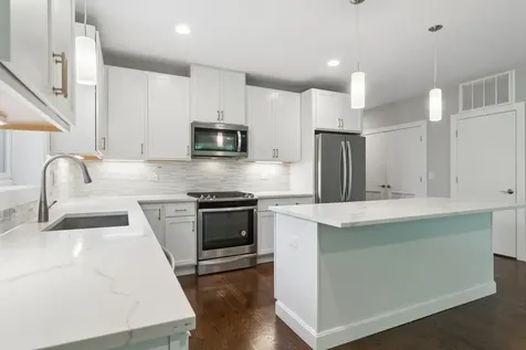 4845 North Keystone Avenue Chicago IL 60630