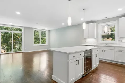 4845 North Keystone Avenue Chicago IL 60630