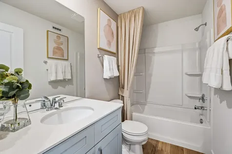 2004 Palmer Court Hoffman Estates IL 60169