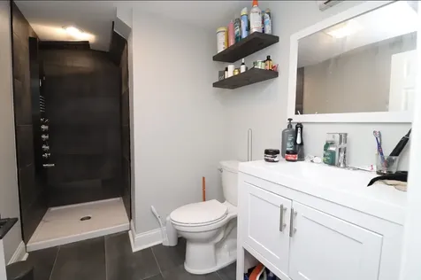 2922 North New England Avenue Chicago IL 60634