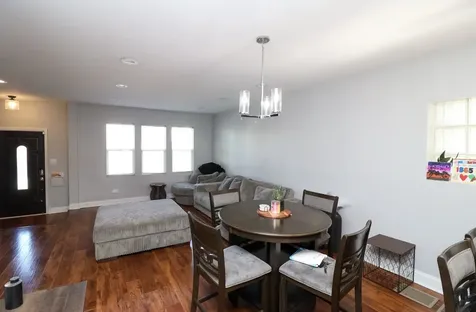 2922 North New England Avenue Chicago IL 60634