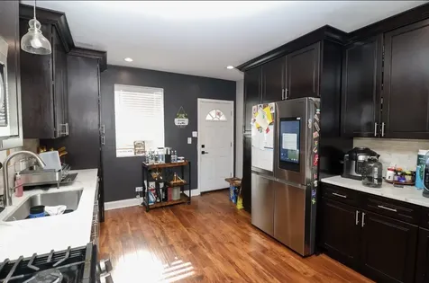 2922 North New England Avenue Chicago IL 60634