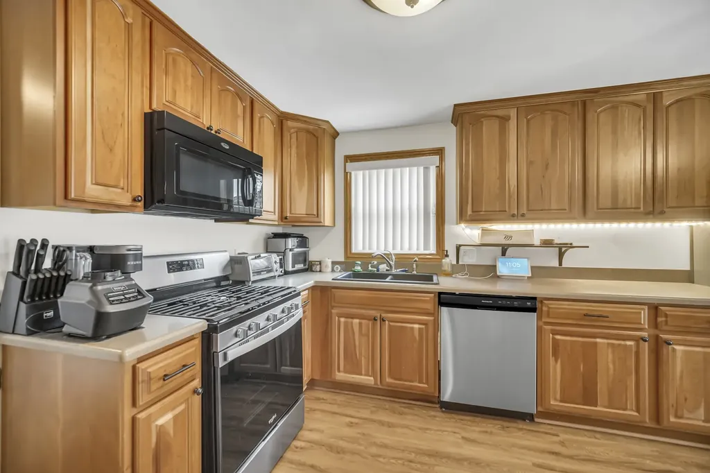 5100 South Rutherford Avenue Chicago IL 60638