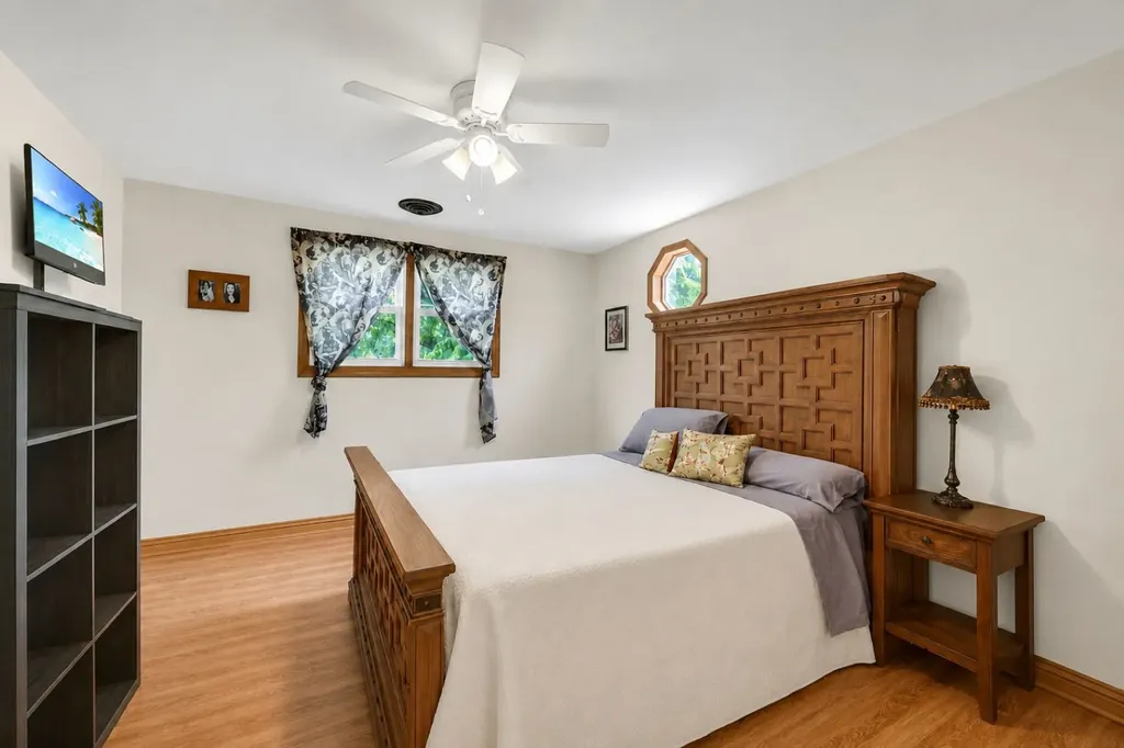 5100 South Rutherford Avenue Chicago IL 60638