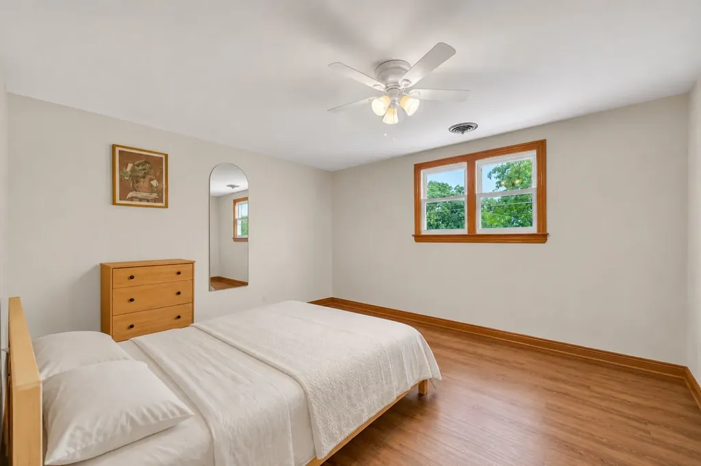5100 South Rutherford Avenue Chicago IL 60638