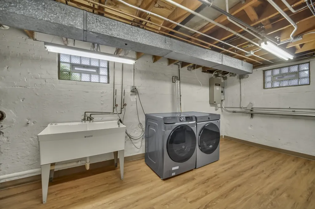5100 South Rutherford Avenue Chicago IL 60638
