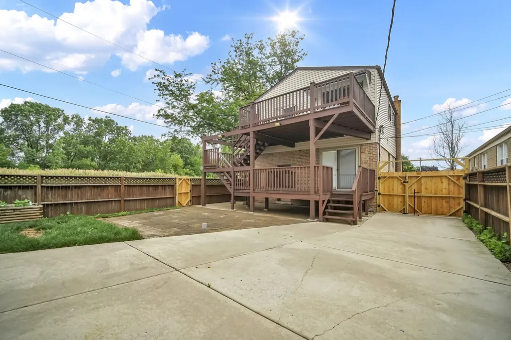 5100 South Rutherford Avenue Chicago IL 60638