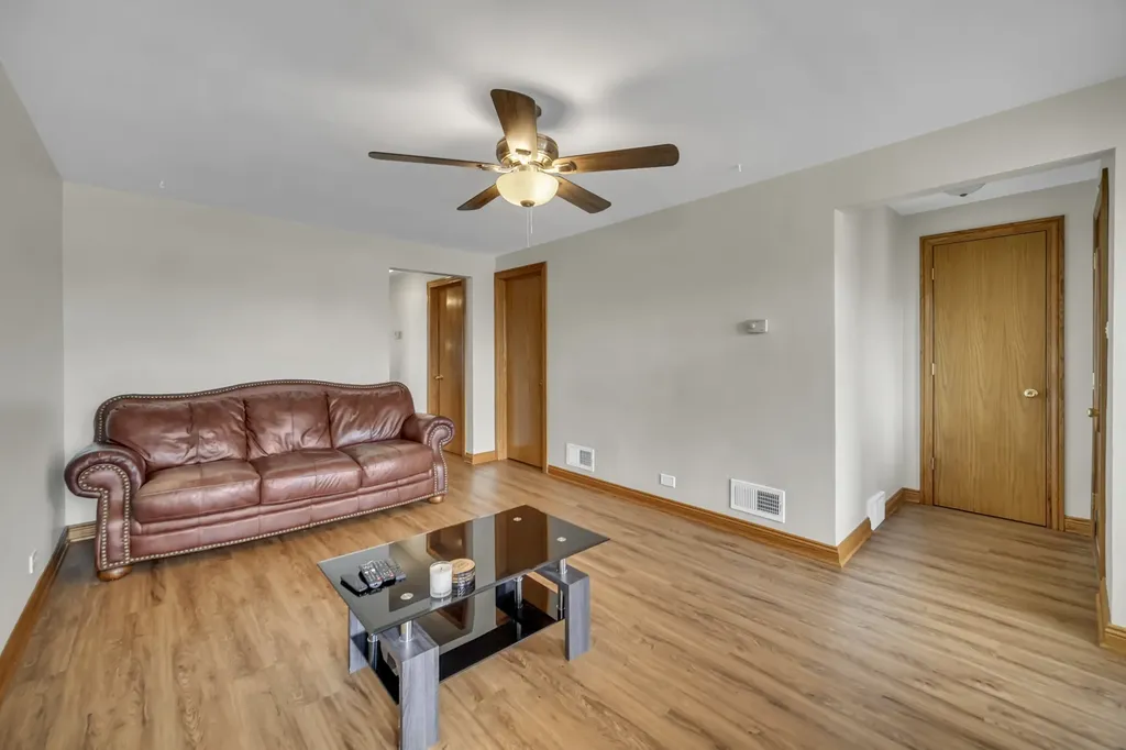 5100 South Rutherford Avenue Chicago IL 60638