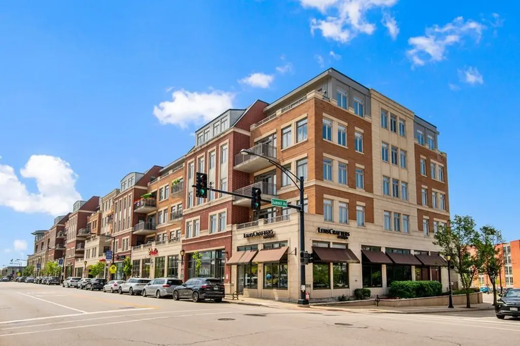 120 North Northwest Highway N Park Ridge IL 60068