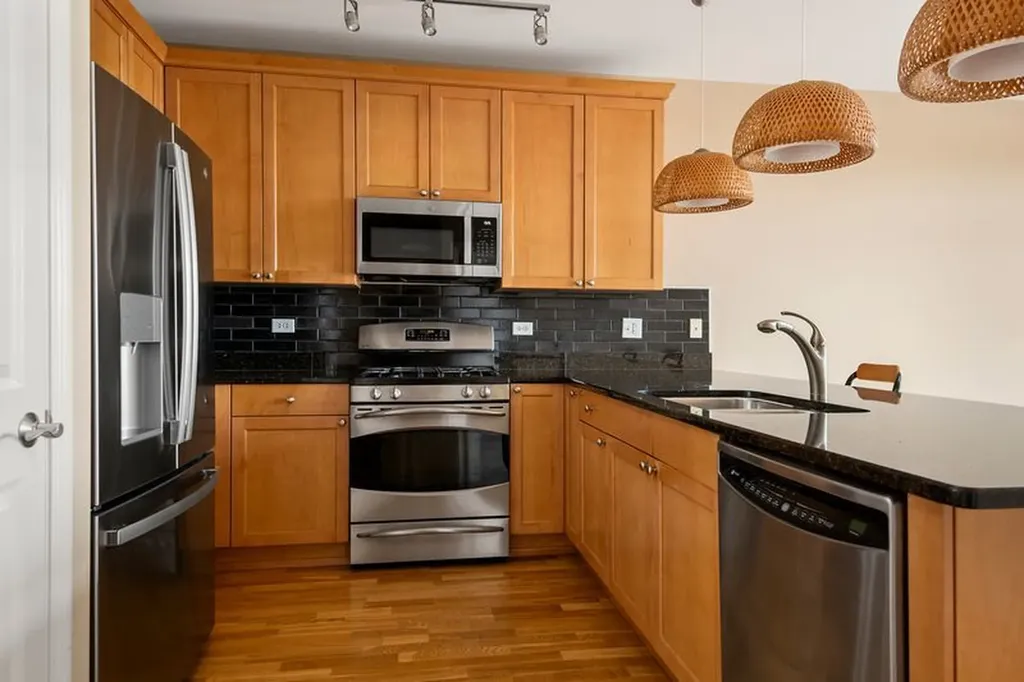 120 North Northwest Highway N Park Ridge IL 60068