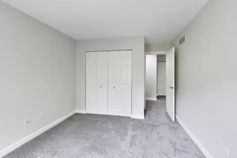 3821 North Milwaukee Avenue Chicago IL 60641