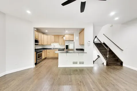 3821 North Milwaukee Avenue Chicago IL 60641