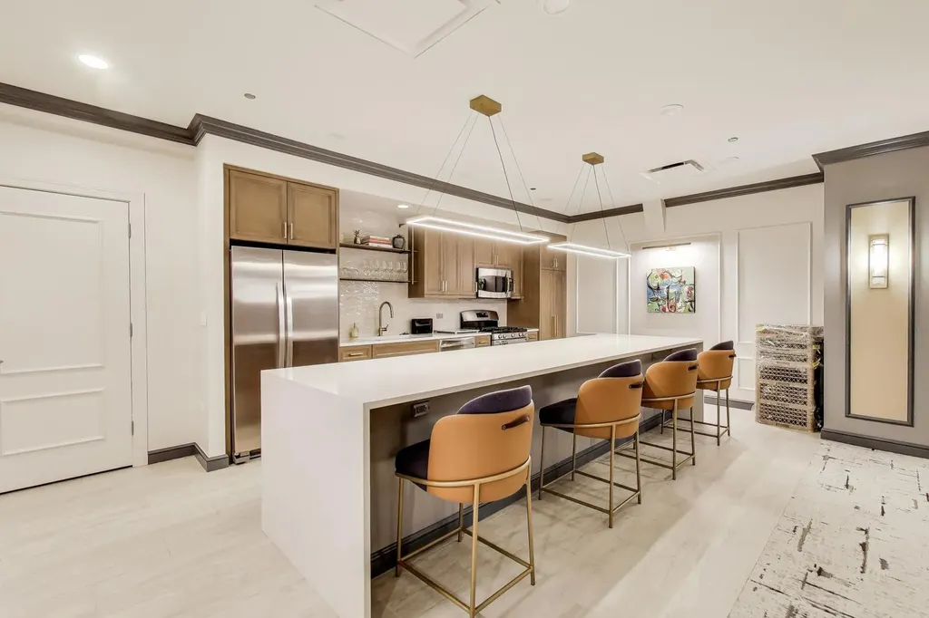 310 South Michigan Avenue Chicago IL 60604