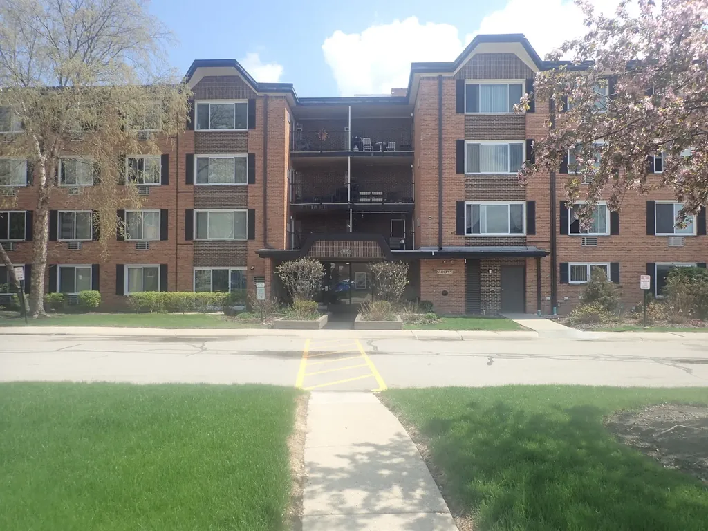 1127 South Old Wilke Road Arlington Heights IL 60005