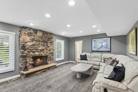 3934 Joanne Drive Glenview IL 60026