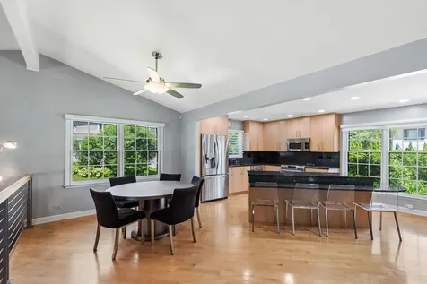 3934 Joanne Drive Glenview IL 60026