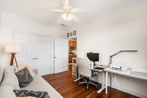 1056 West Lawrence Avenue Chicago IL 60640