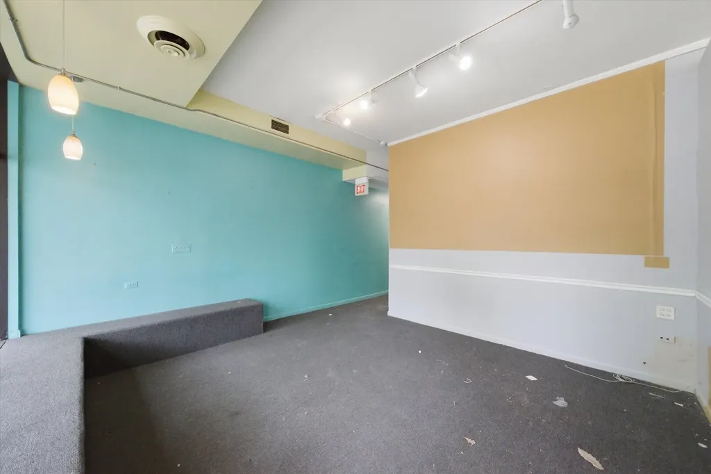 5337 West Devon Avenue Chicago IL 60646