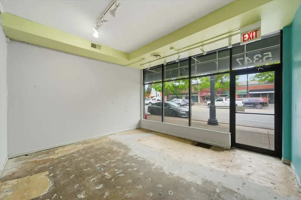 5337 West Devon Avenue Chicago IL 60646