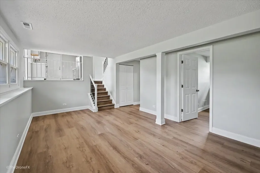 30w281 Heather Court Warrenville IL 60555