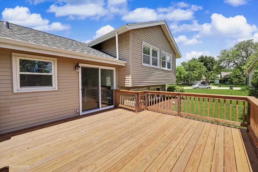 30w281 Heather Court Warrenville IL 60555