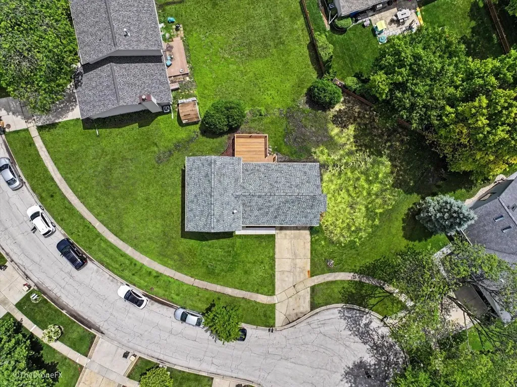 30w281 Heather Court Warrenville IL 60555