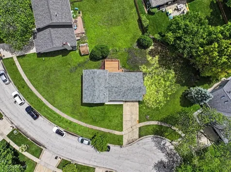30w281 Heather Court Warrenville IL 60555