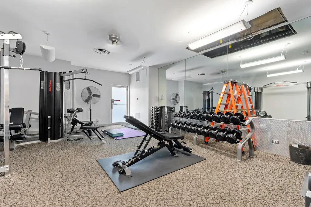 6301 North Sheridan Road Chicago IL 60660