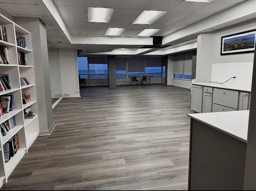 6301 North Sheridan Road Chicago IL 60660