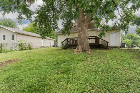 1528 North Hershey Road Bloomington IL 61704
