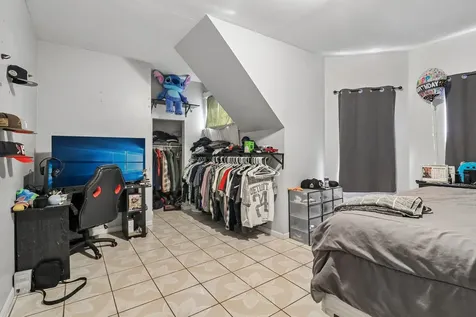 2134 Grove Avenue North Chicago IL 60064