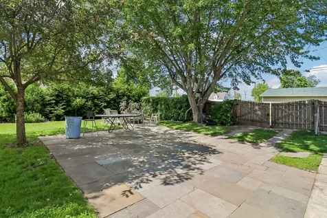 2134 Grove Avenue North Chicago IL 60064