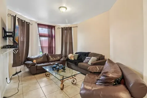 2134 Grove Avenue North Chicago IL 60064