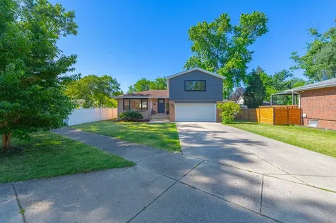 2405 Avondale Avenue Park Ridge IL 60068