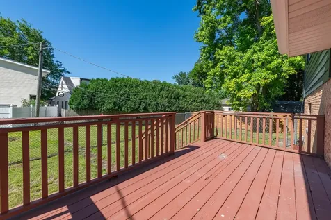 2405 Avondale Avenue Park Ridge IL 60068
