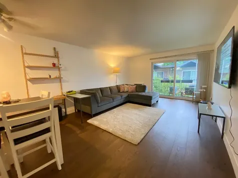6359 North Ridge Avenue Chicago IL 60660