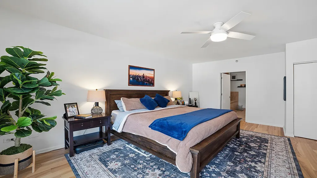 21 West Chestnut Street Chicago IL 60611