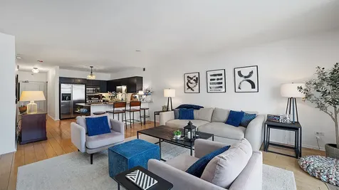 21 West Chestnut Street Chicago IL 60611