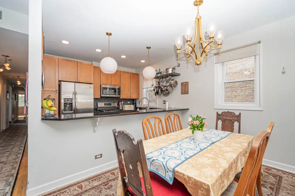 6051 North Mozart Street Chicago IL 60659
