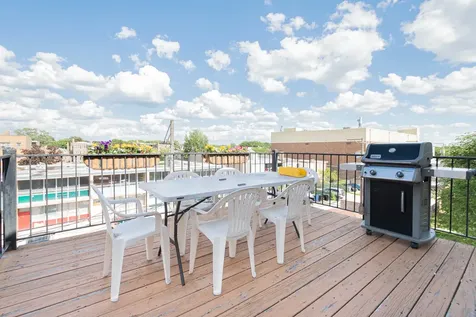6051 North Mozart Street Chicago IL 60659