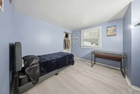 168 Sioux Avenue Carpentersville IL 60110