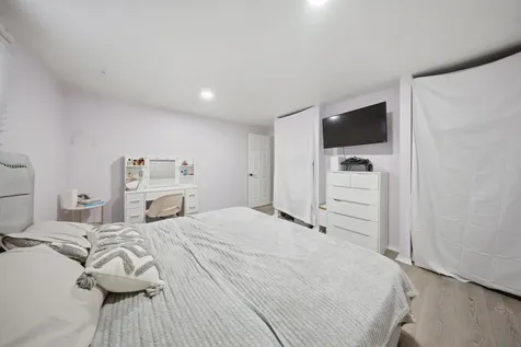 168 Sioux Avenue Carpentersville IL 60110