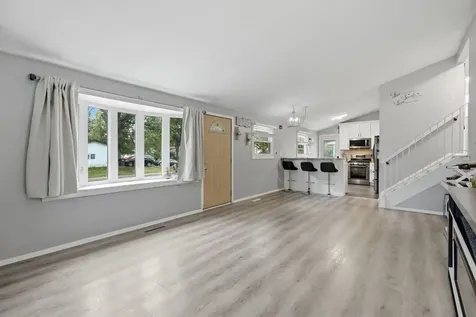 168 Sioux Avenue Carpentersville IL 60110