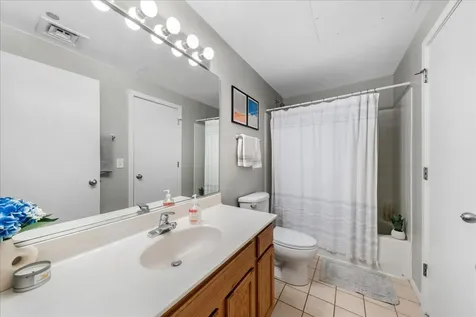 208 West Washington Street Chicago IL 60606