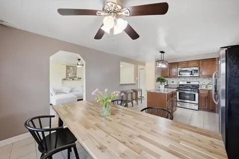14828 Saint Louis Avenue Midlothian IL 60445