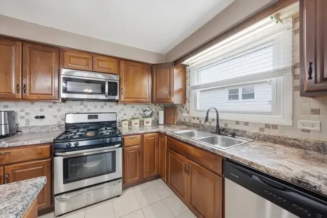 14828 Saint Louis Avenue Midlothian IL 60445
