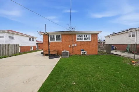 14828 Saint Louis Avenue Midlothian IL 60445