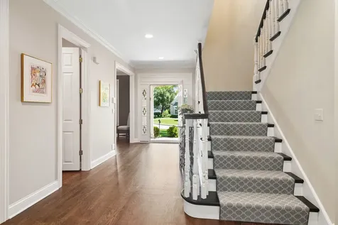 672 South Balmoral Court Lake Forest IL 60045