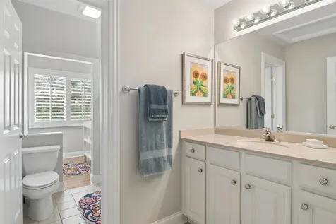 672 South Balmoral Court Lake Forest IL 60045