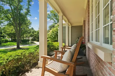 672 South Balmoral Court Lake Forest IL 60045
